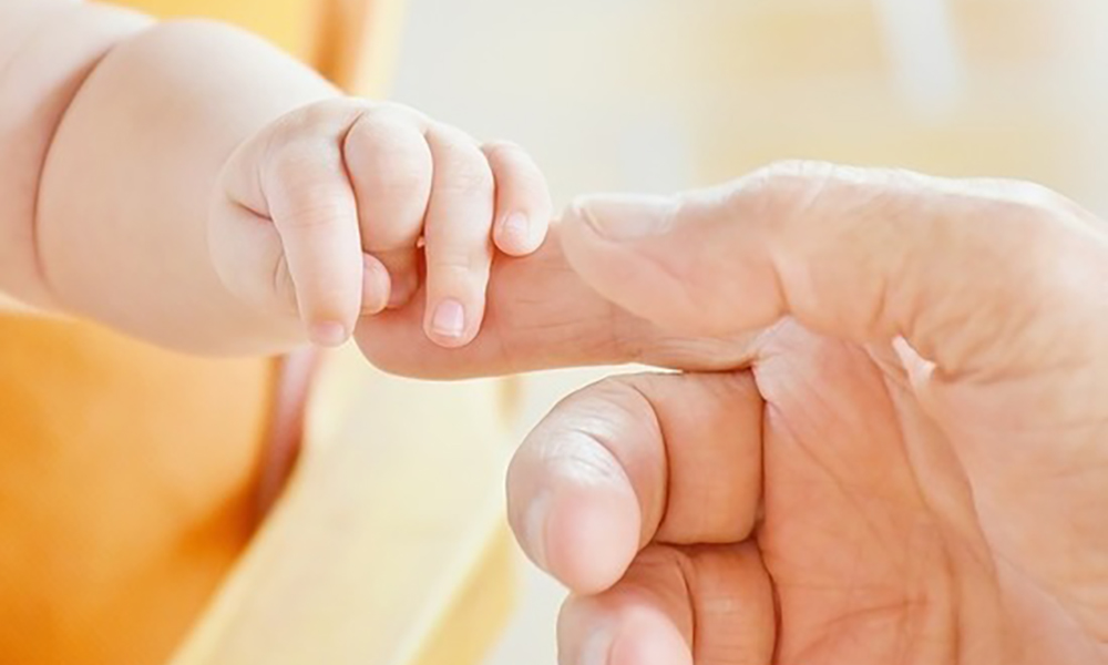 Врачи рассказали, как помогли родить москвичке с двумя матками